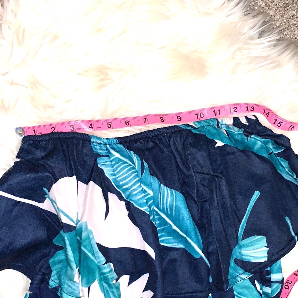 ๐HP 06/02/19๐ Tropical Romper - Picture 7 of 8